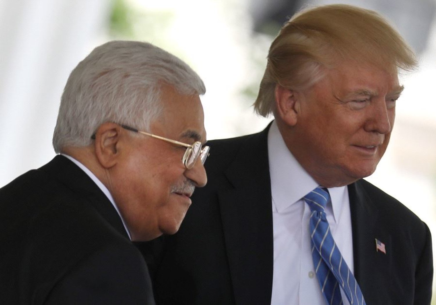 US President Donald Trump welcomes Palestinian President Mahmoud Abbas to White House in Washington, May 3, 2017. (REUTERS)