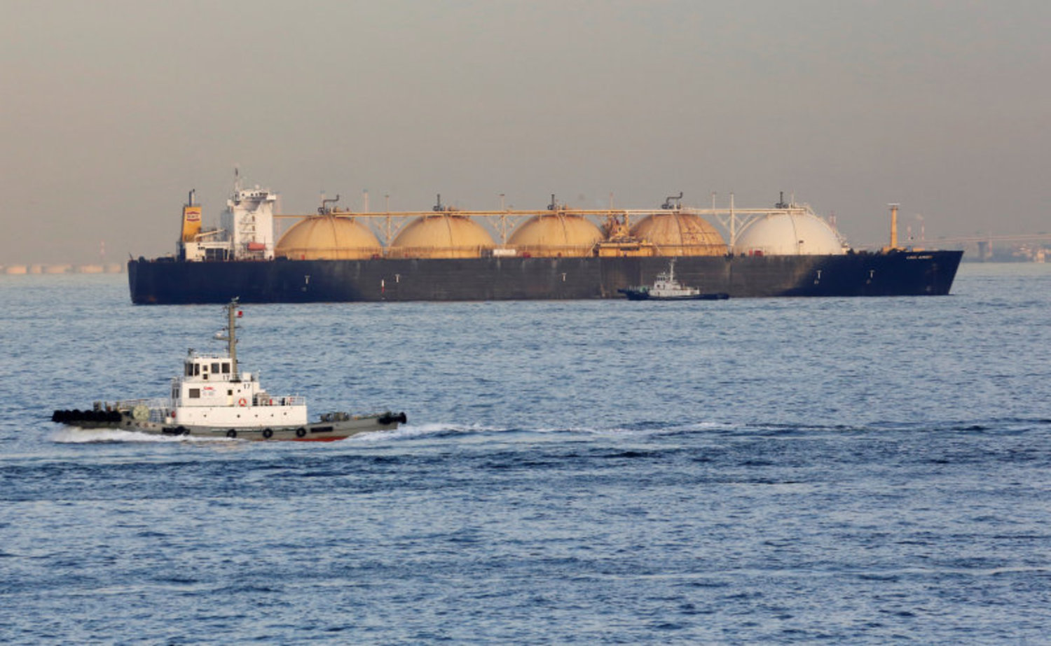 A LNG (Liquefied Natural Gas) tanker. REUTERS/Yuriko Nakao/File Photo