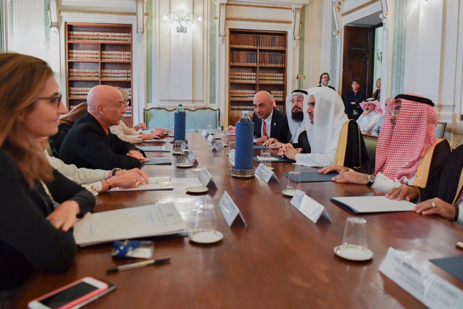During the meeting between Italian Interior Minister Marco Minniti received Secretary-General Sheikh Mohammed Issa (MWL Website)