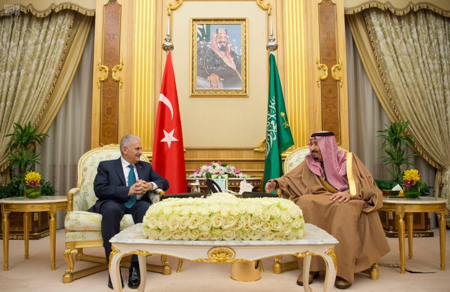 Custodian of the Two Holy Mosques King Salman bin Abdulaziz hold talks in Riyadh with Turkish Prime Minister Binali Yıldırım. (SPA)