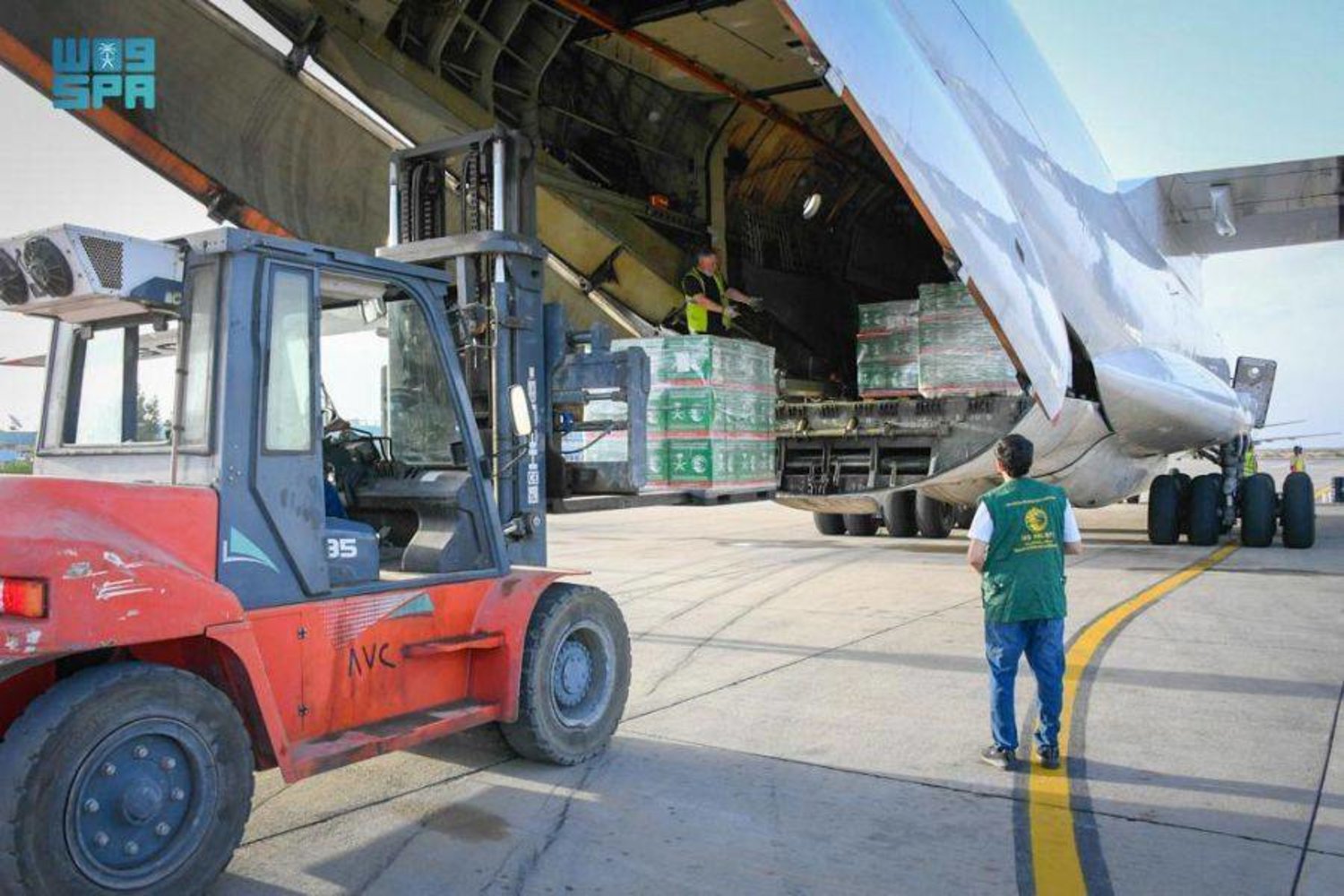 Ninth Saudi Relief Plane Arrives in Sudan