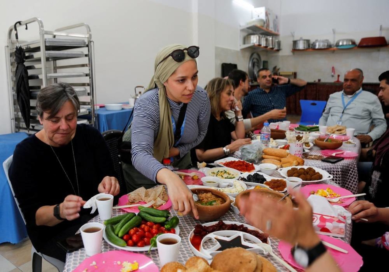 Palestinian chefs from North America taste local Palestinian products as they explore the quality and richness of Palestinian products and sustainable agriculture, in Gaza City May 8, 2023. (Reuters) 