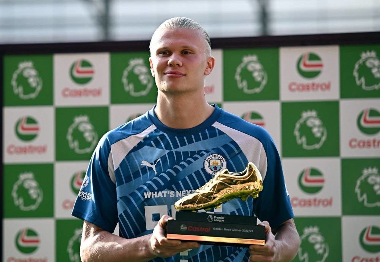 Football - Premier League - Brentford v Manchester City - Brentford Community Stadium, London, Britain - May 28, 2023 Manchester City's Erling Haaland celebrates with the golden boot after the match. (Reuters) 
