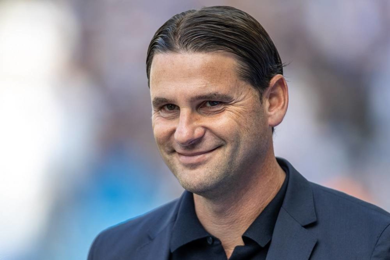 10 September 2022, Berlin: Gerardo Seoane, then Bayer Leverkusen's coach, is pictured before the start of the German Bundesliga soccer match between Hertha BSC and Bayer Leverkusen at the Olympiastadion. (dpa) 