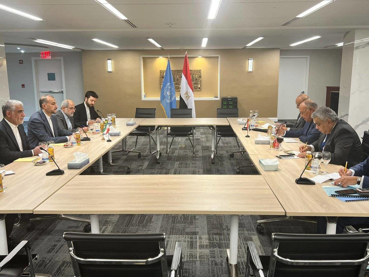 Egyptian FM Sameh Shoukry and his Iranian counterpart Hossein Amir Abdollahian during their meeting in New York (Egyptian Foreign Ministry)

