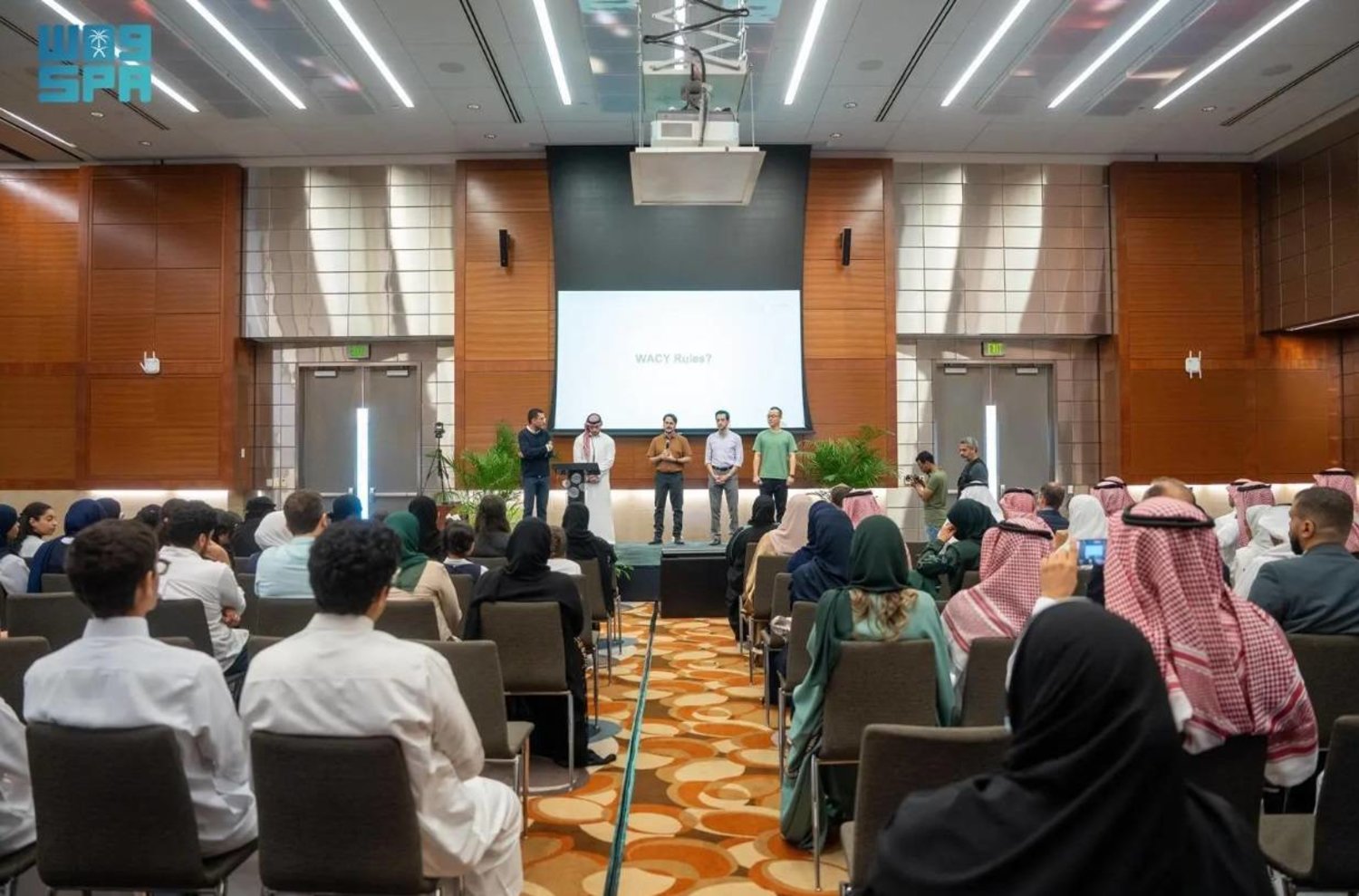 Organized by the Saudi Data and AI Authority (SDAIA) in collaboration with KAUST, this global competition took place simultaneously in 39 countries, drawing over 18,000 students from public schools. SPA