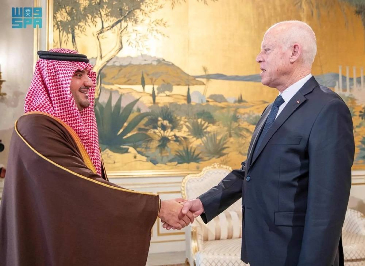 Tunisian President Kais Saied receives Saudi Interior Minister Prince Abdulaziz bin Saud bin Naif bin Abdulaziz in Tunis on Monday. (SPA)
