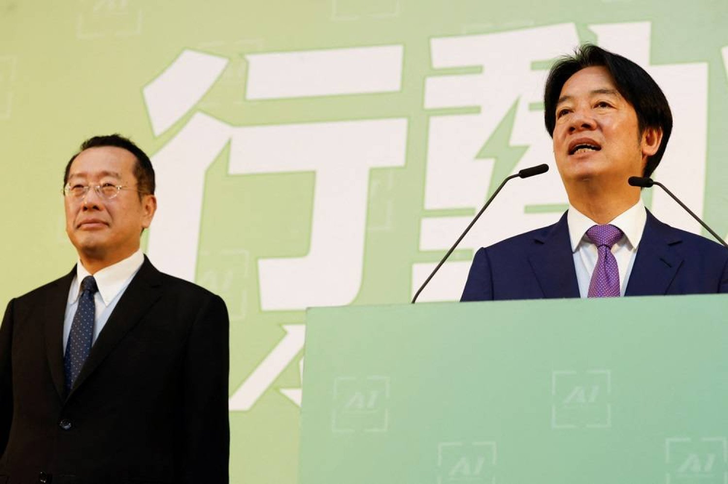  Taiwan President-elect Lai Ching-te speaks as Incoming Defense Minister Wellington Koo stands next to him during a press conference where incoming cabinet members are announced, in Taipei, Taiwan April 25, 2024. (Reuters)