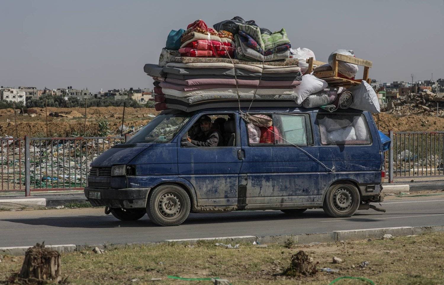 Displaced Palestinians displaced... Rafah - Gaza Strip, May 9, 2024 (AP)